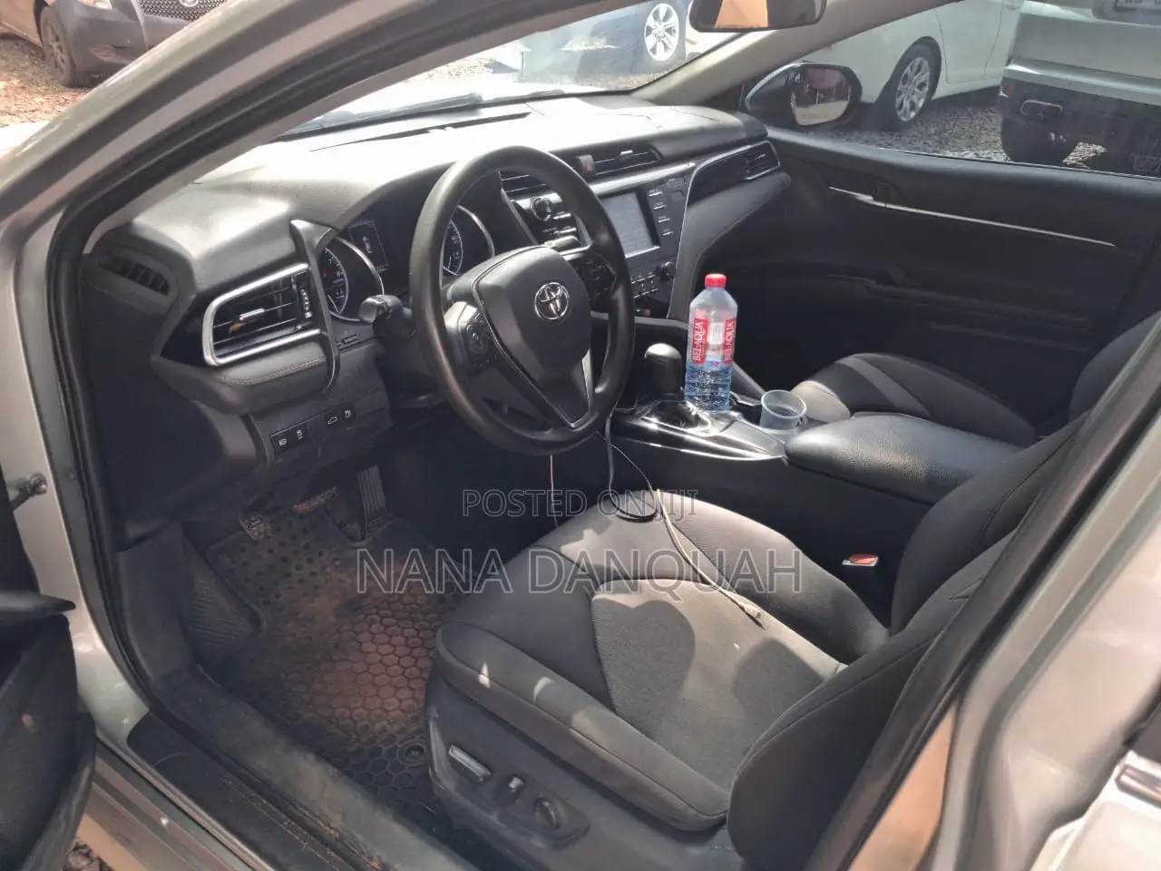 Toyota Camry 2018 Silver