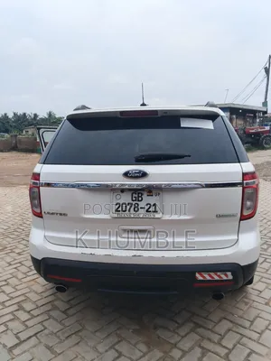 Ford Explorer 2012 Off white