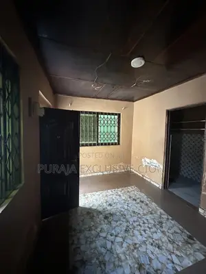 1bdrm Room & Parlour in Weija, Choice, Old Barrier for rent