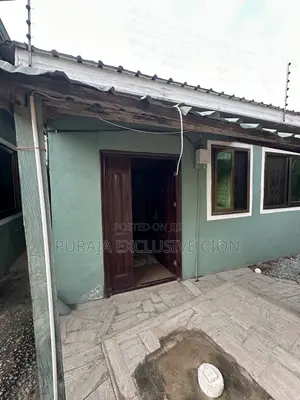 1bdrm Room & Parlour in Weija, Choice, Old Barrier for rent