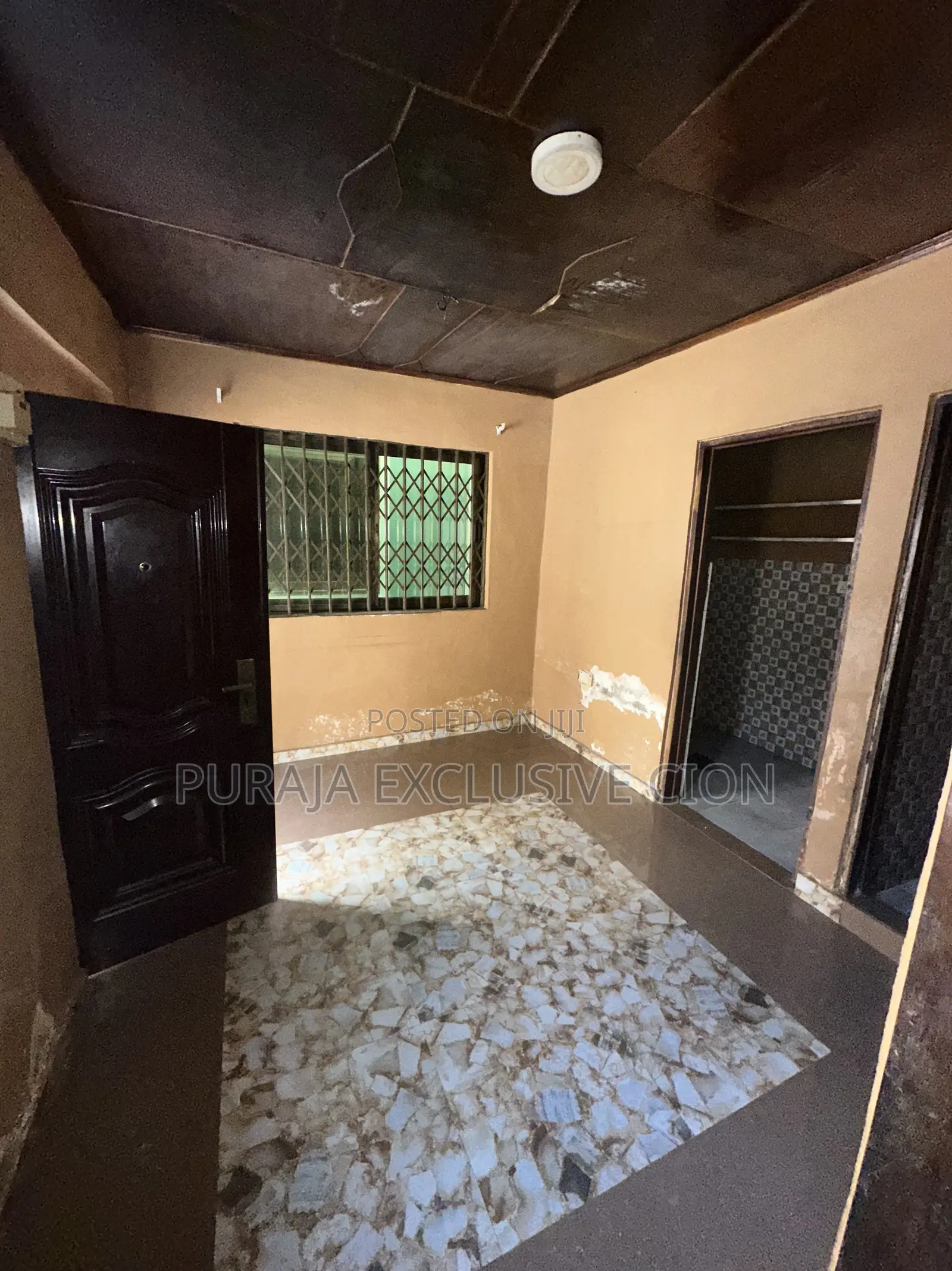 1bdrm Room & Parlour in Weija, Choice, Old Barrier for rent