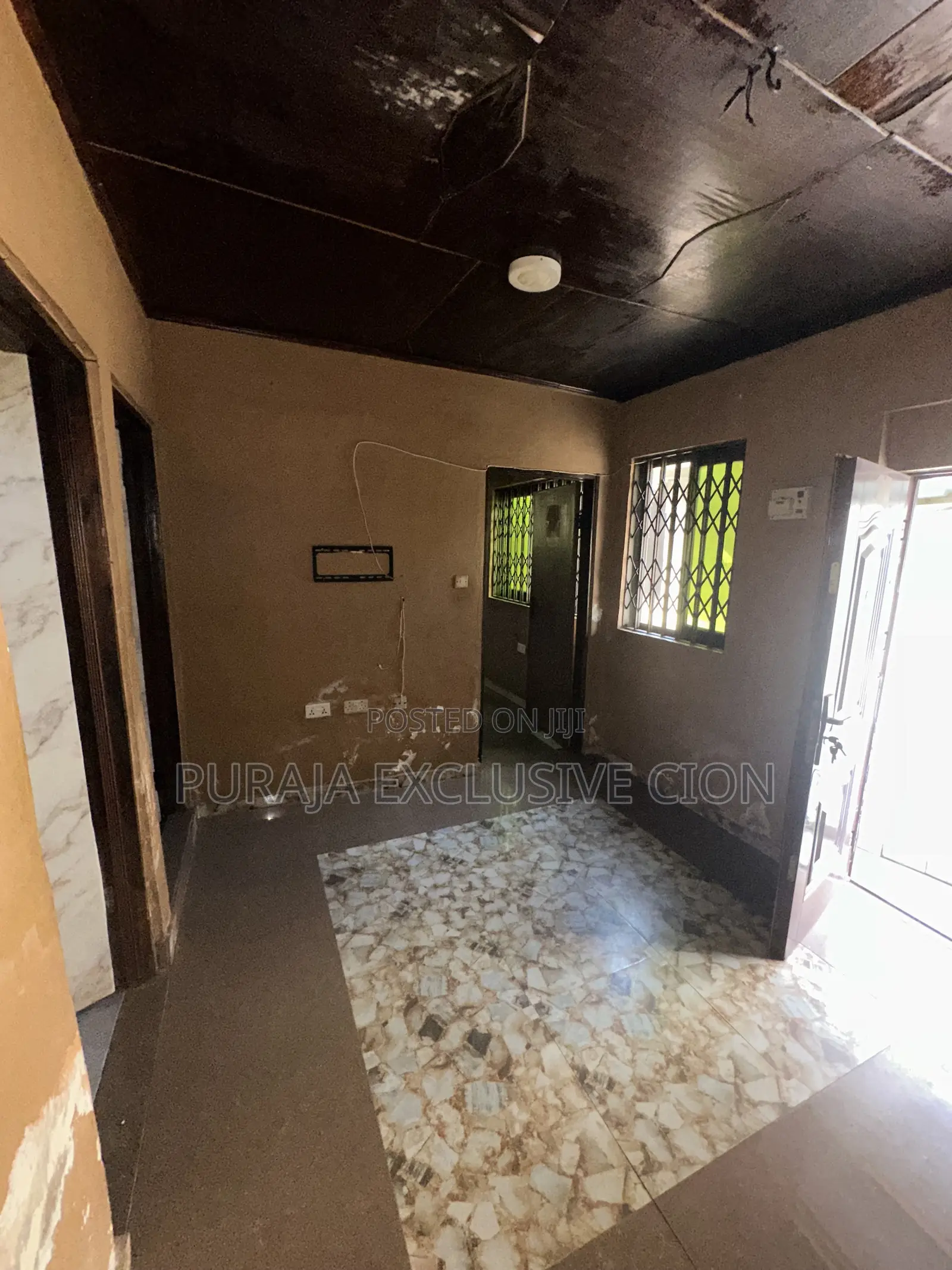 1bdrm Room & Parlour in Weija, Choice, Old Barrier for rent