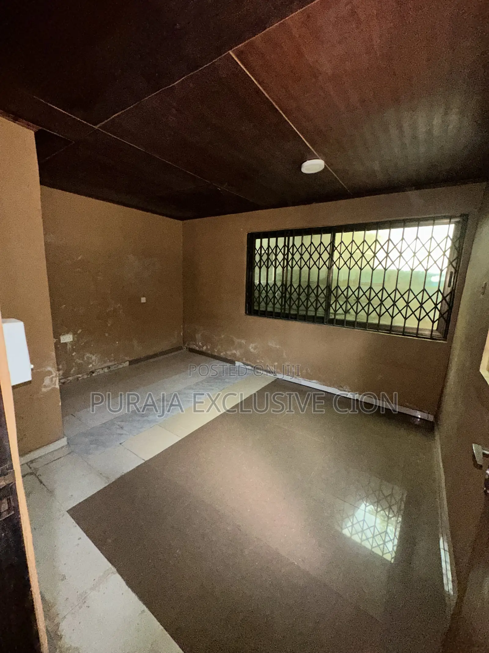 1bdrm Room & Parlour in Weija, Choice, Old Barrier for rent