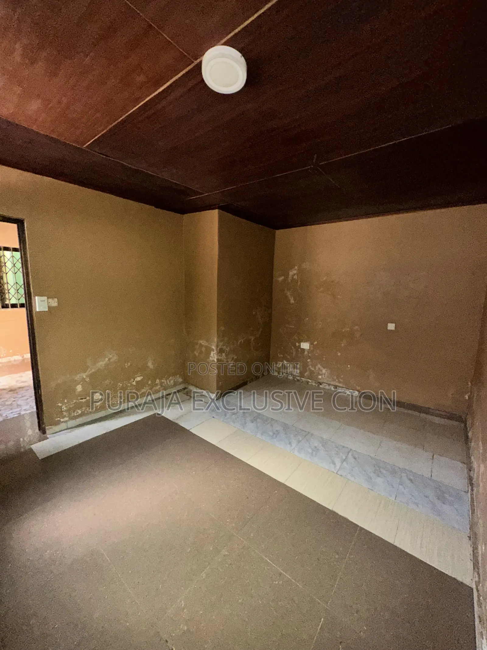 1bdrm Room & Parlour in Weija, Choice, Old Barrier for rent