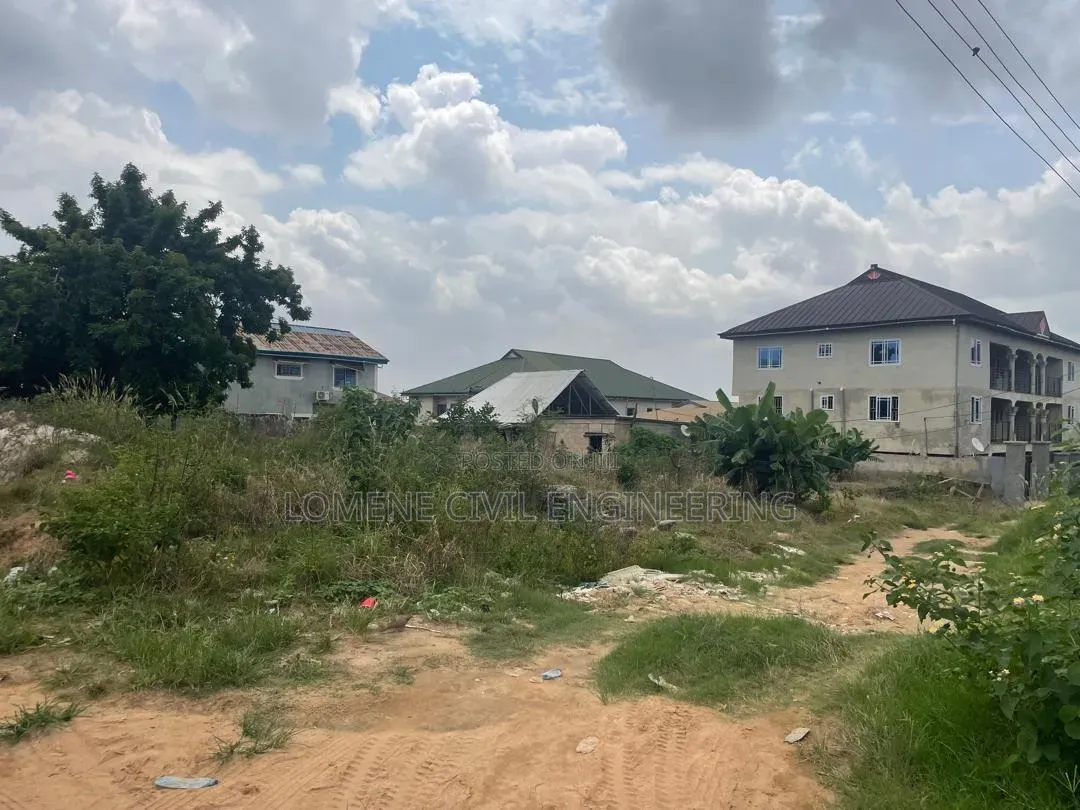 Land for Sale at Boubai Near the Police Station