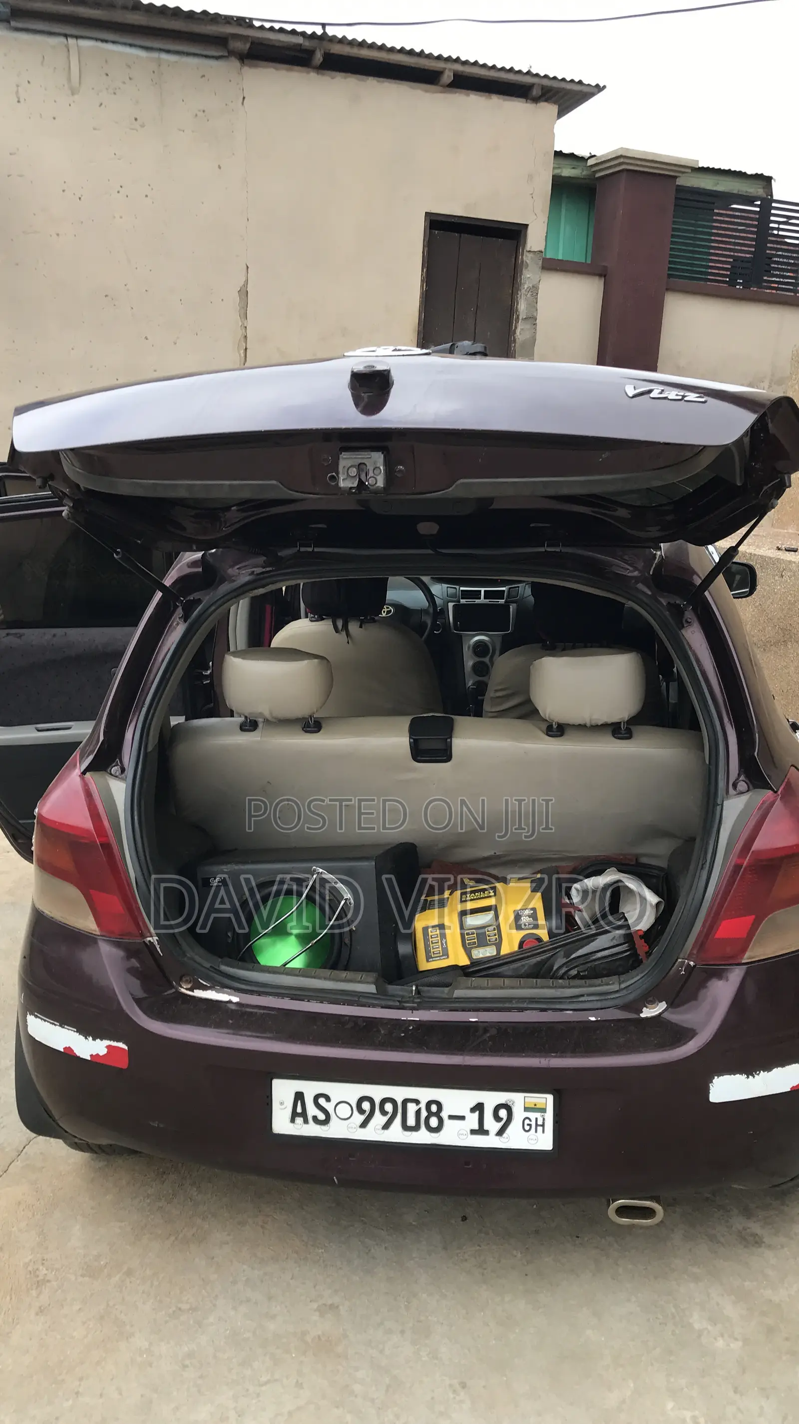 Toyota Vitz 2009 Brown