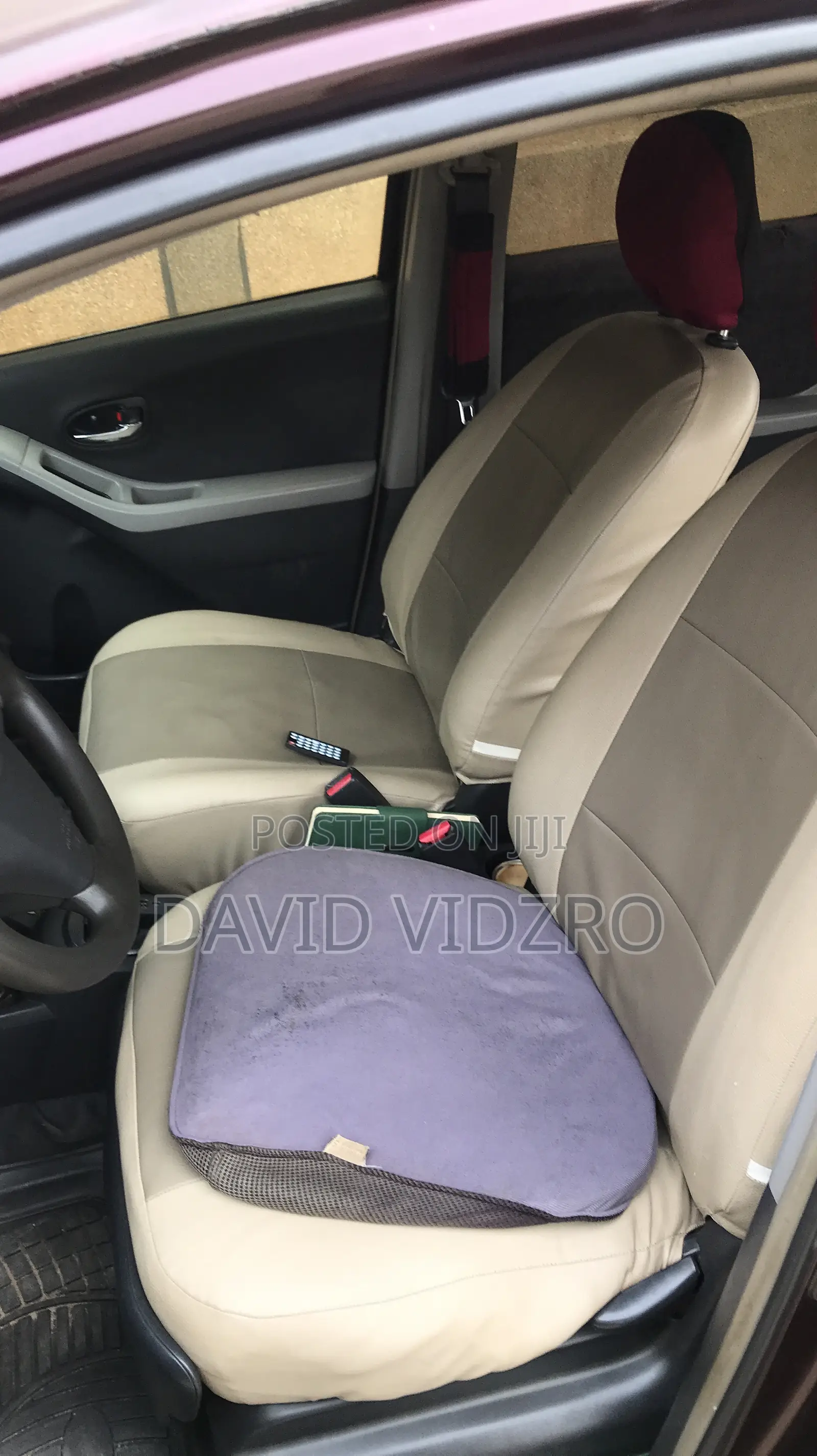 Toyota Vitz 2009 Brown