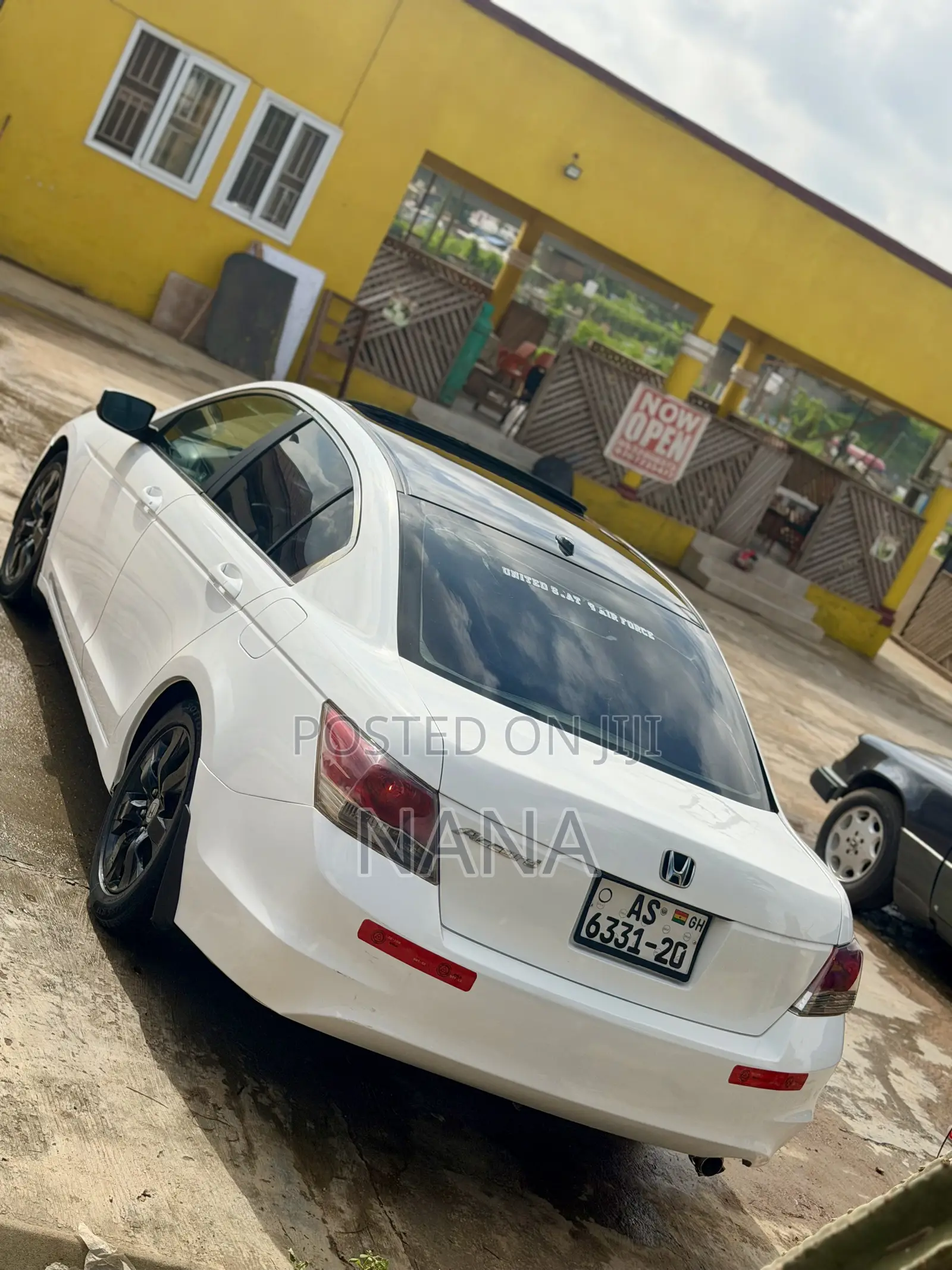 Honda Accord 2010 White