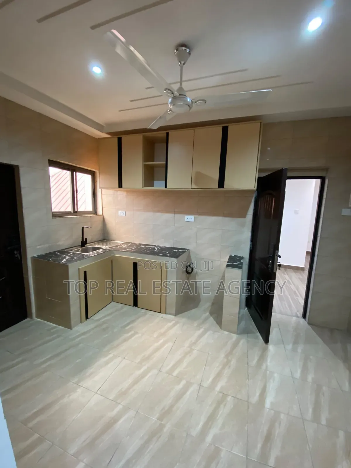 2bdrm Apartment in 150, Ofankor for rent