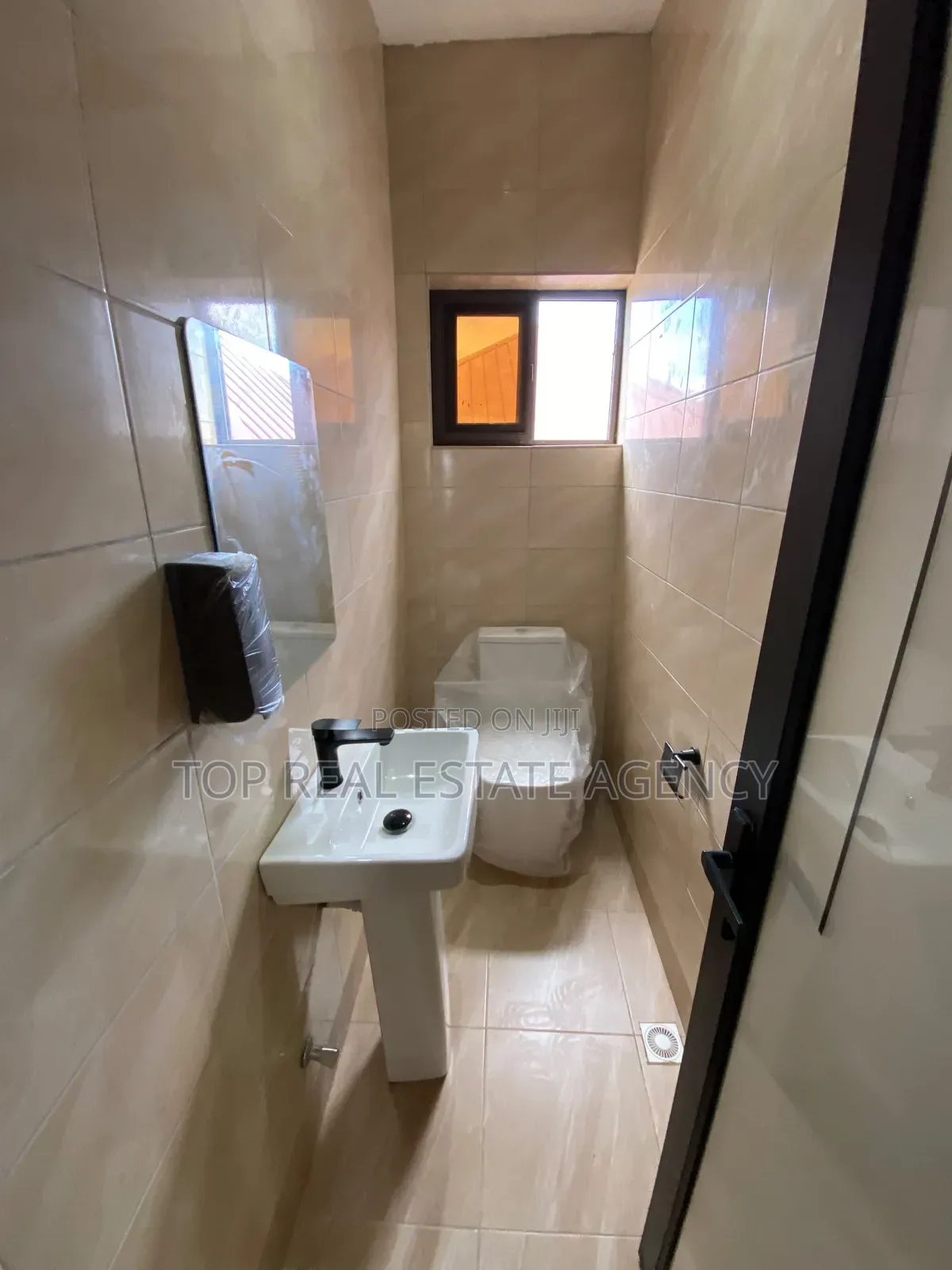 2bdrm Apartment in 150, Ofankor for rent