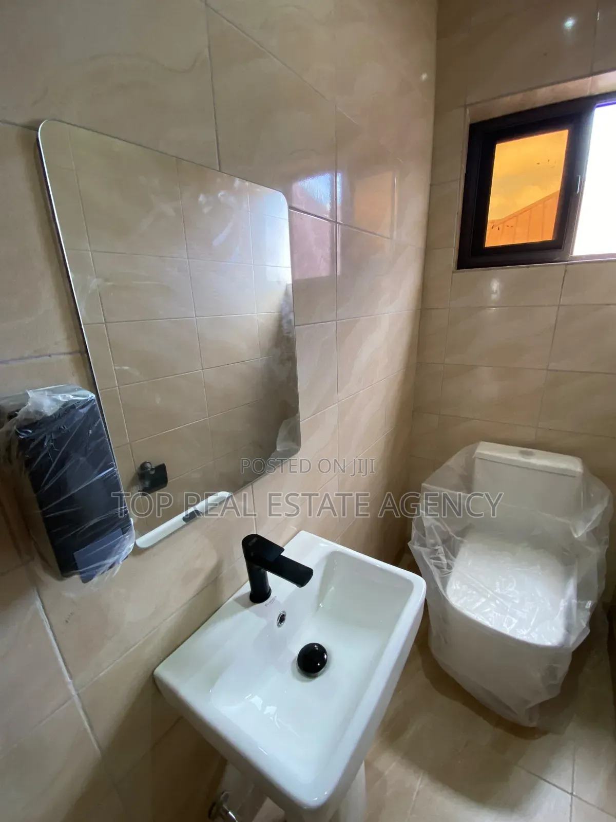2bdrm Apartment in 150, Ofankor for rent