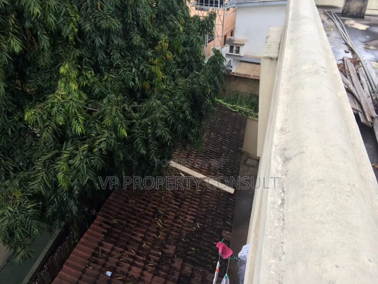 6BEDROOMS Office Space for Sale at North Ridge