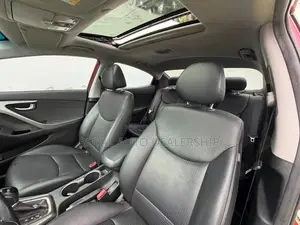 Hyundai Avante 2014 Red