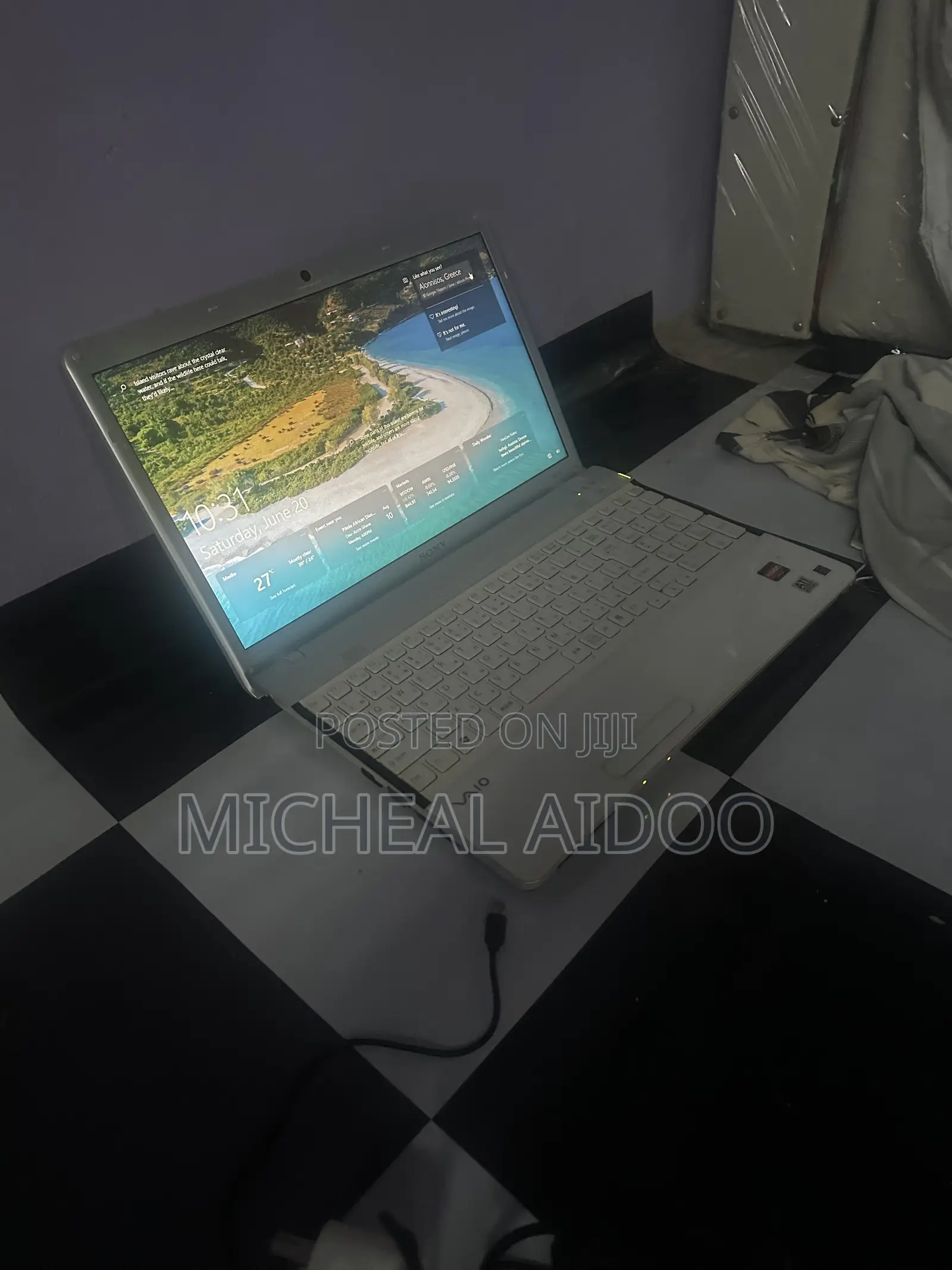 Laptop Sony VAIO 15E F15218SN 6GB AMD A10 eMMC 500GB