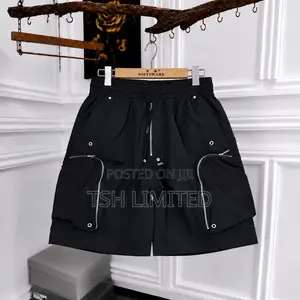 Side Pocket Male Short