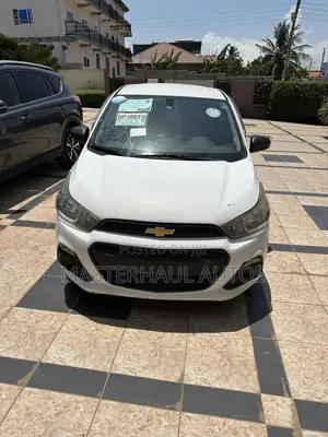 Chevrolet Spark 2016 White