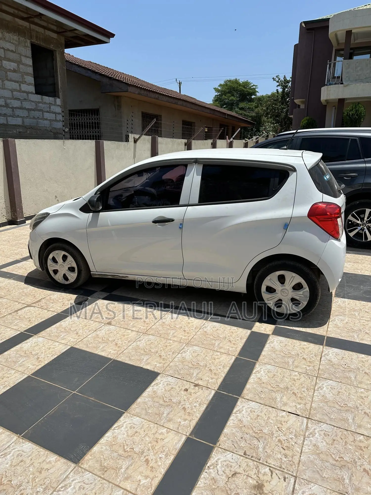 Chevrolet Spark 2016 White