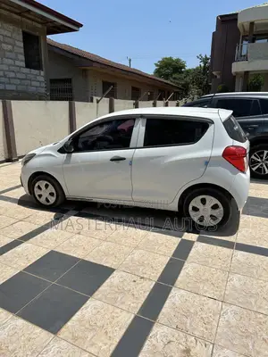 Chevrolet Spark 2016 White