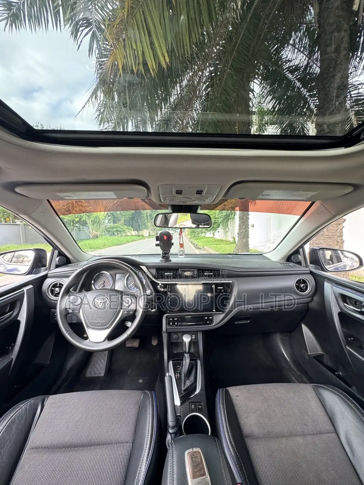 Toyota Corolla 2017 Blue