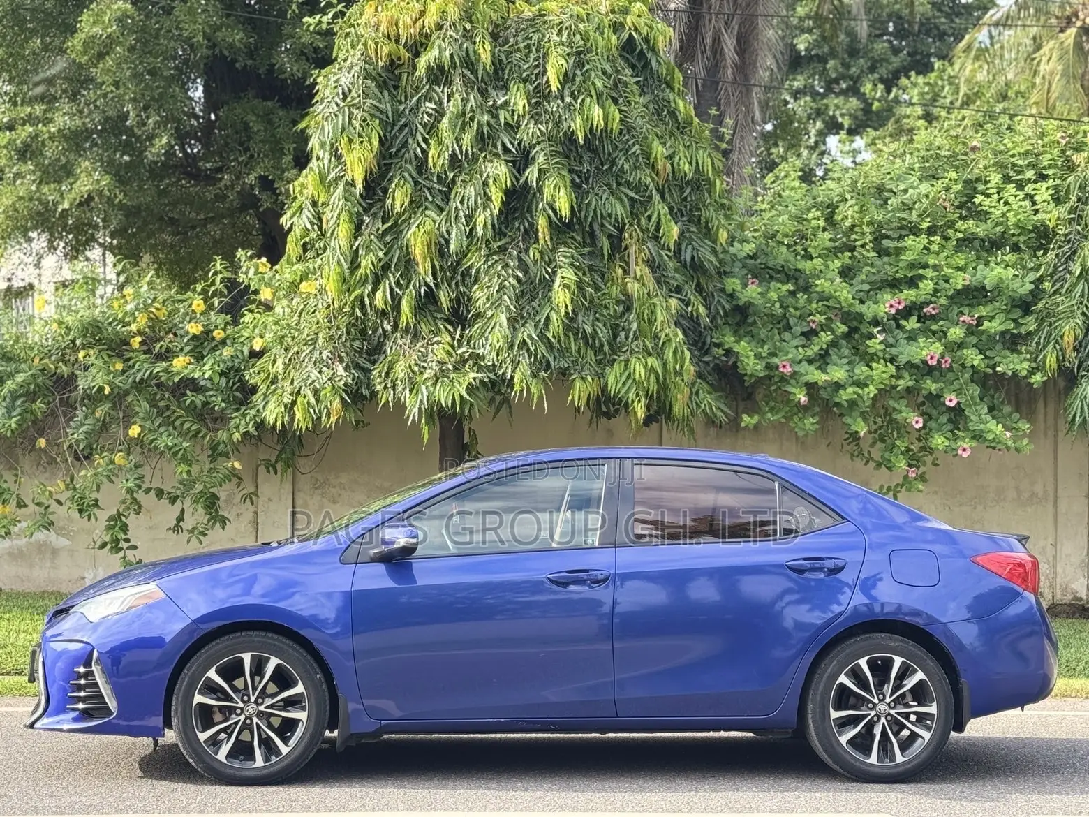 Toyota Corolla 2017 Blue