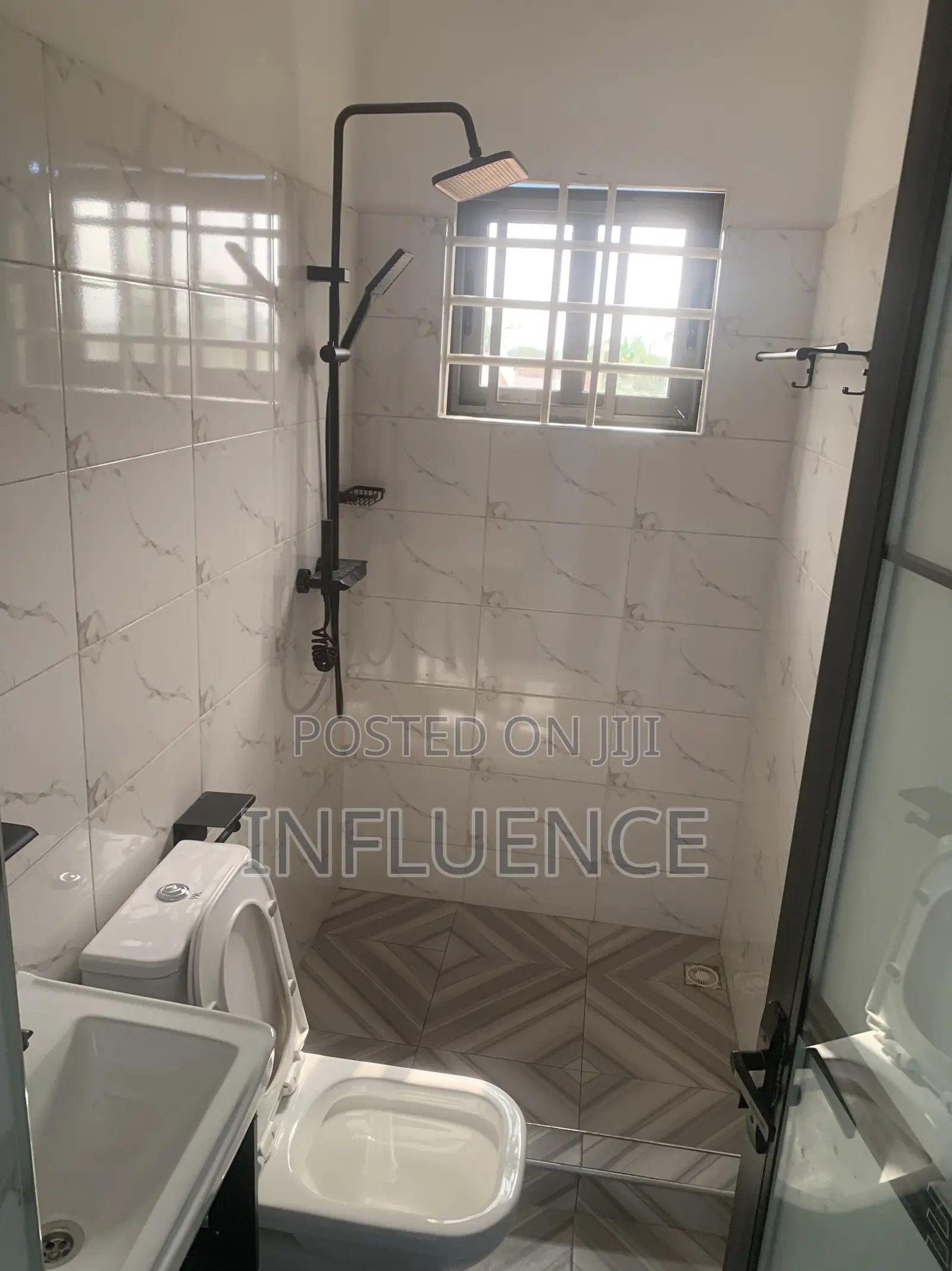 2bdrm Apartment in Nanakrom, East Legon for rent