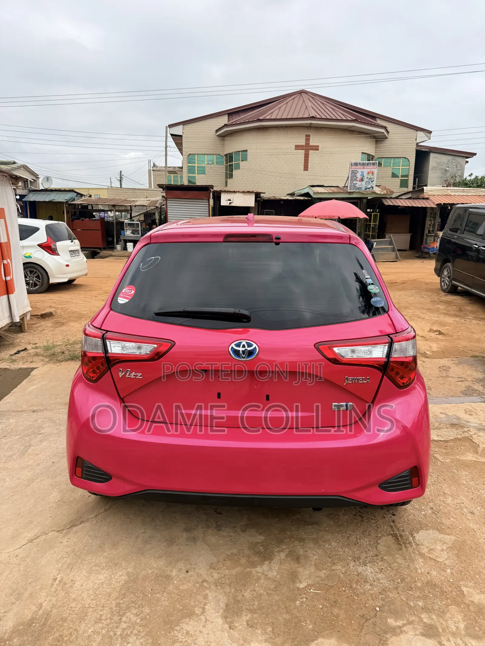 Toyota Vitz 1.5 FWD Hybrid 5dr 2017 Pink