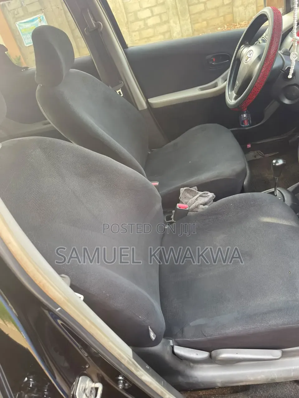 Toyota Vitz 2010 Black