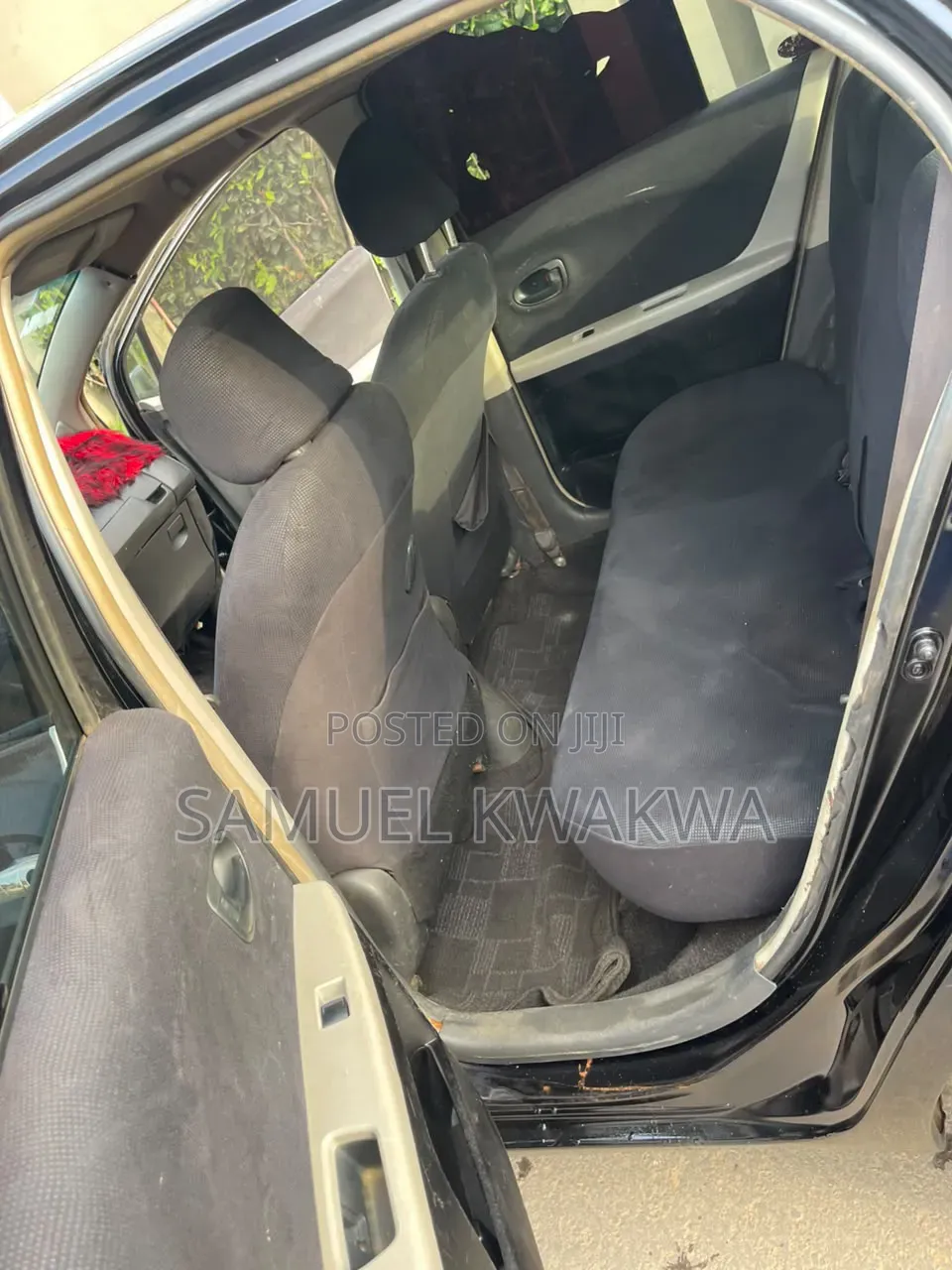 Toyota Vitz 2010 Black