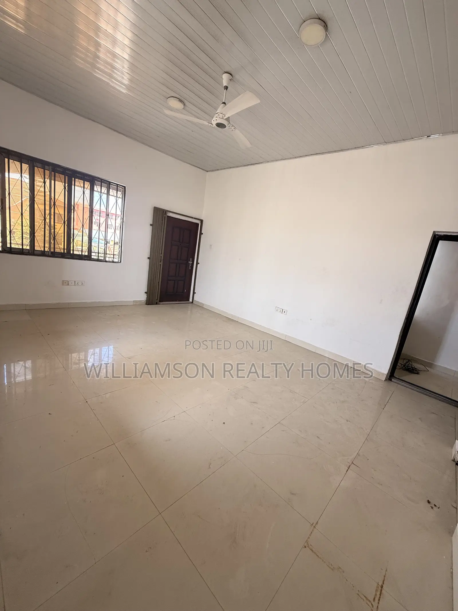 4bdrm Duplex in Community 20 Estate, Spintex for rent