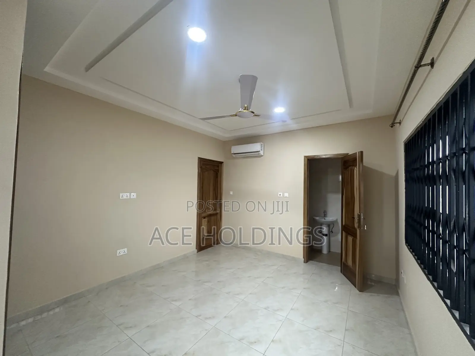 2bdrm Apartment in Adjiringanor, Adjiriganor for rent
