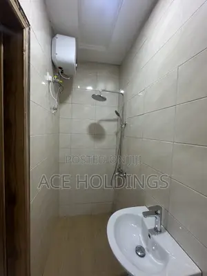 2bdrm Apartment in Adjiringanor, Adjiriganor for rent