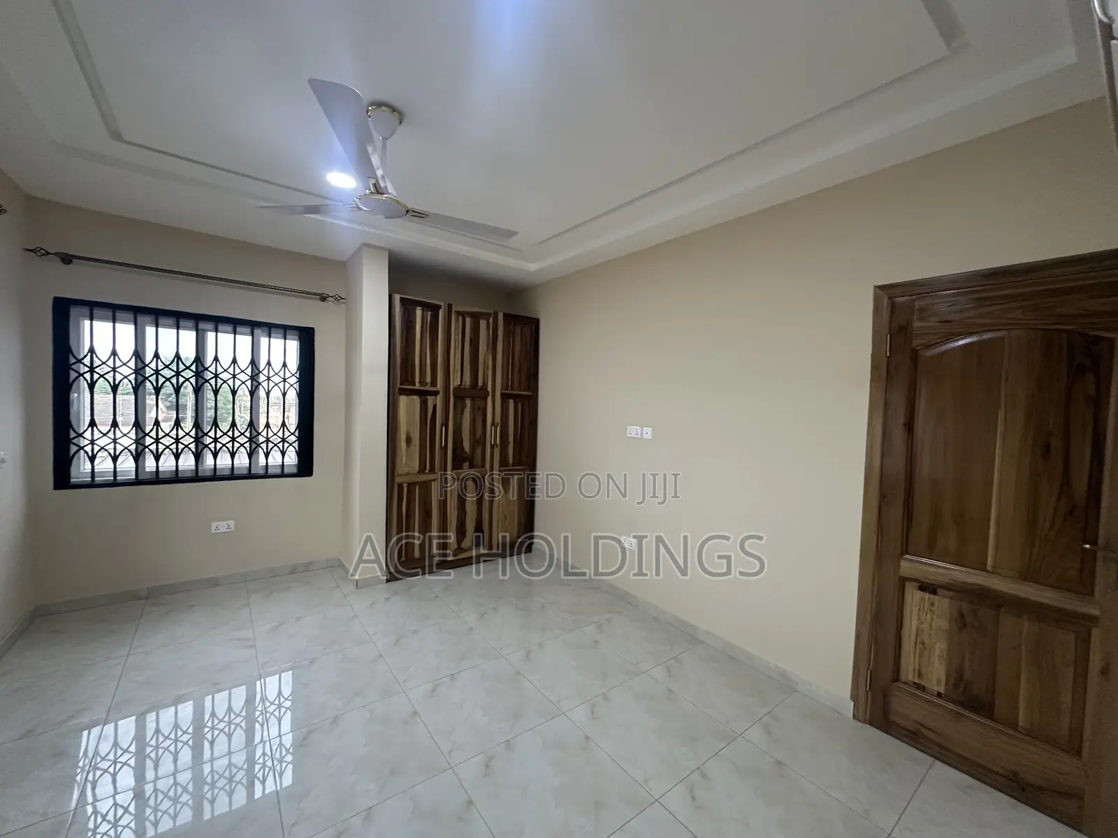 2bdrm Apartment in Adjiringanor, Adjiriganor for rent