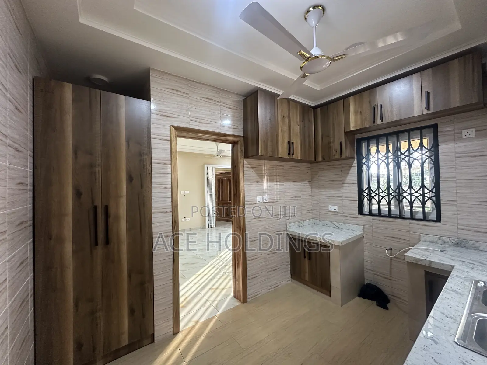 2bdrm Apartment in Adjiringanor, Adjiriganor for rent