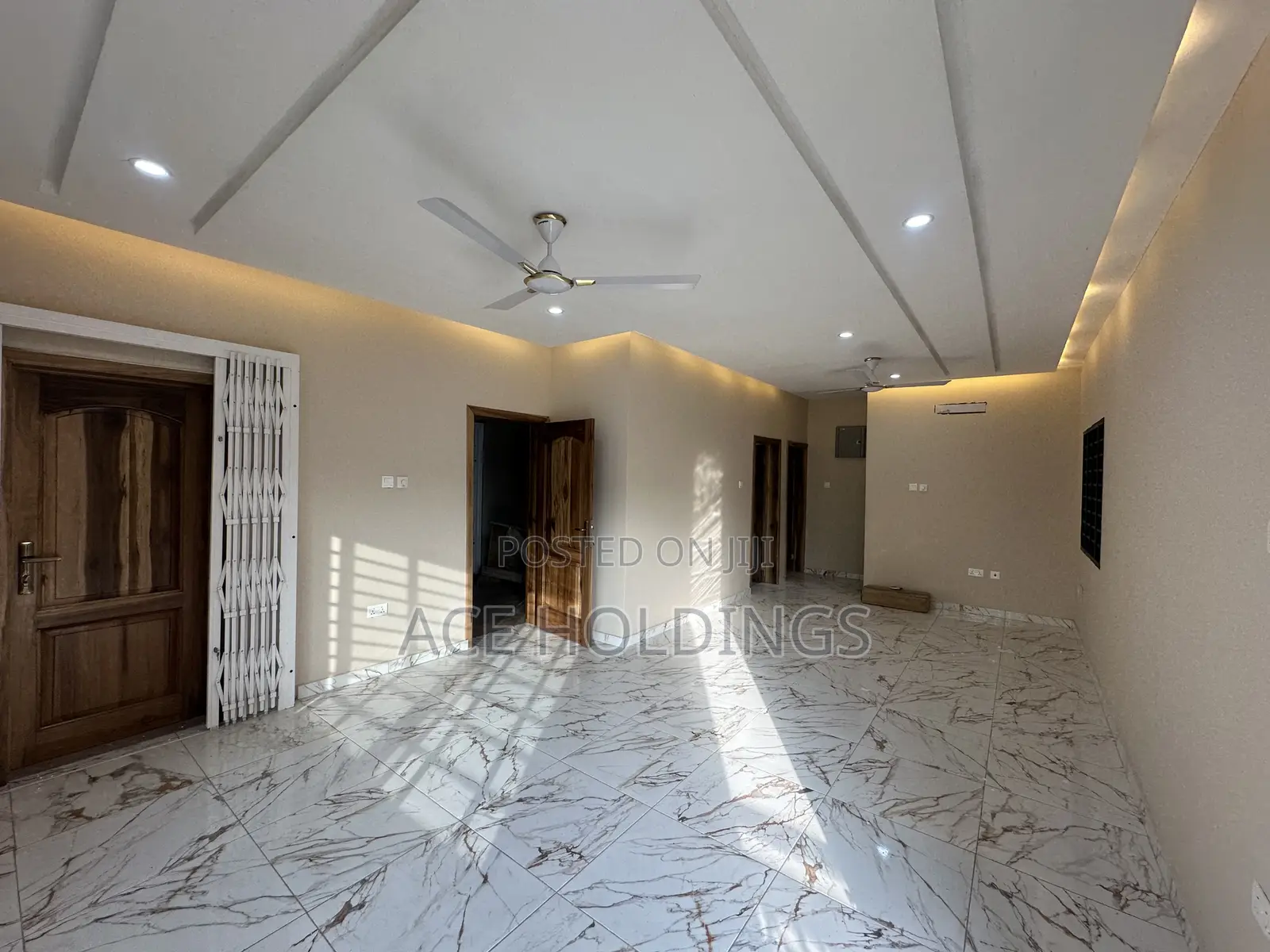2bdrm Apartment in Adjiringanor, Adjiriganor for rent