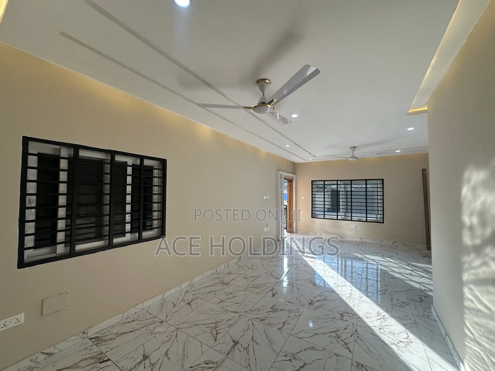 2bdrm Apartment in Adjiringanor, Adjiriganor for rent