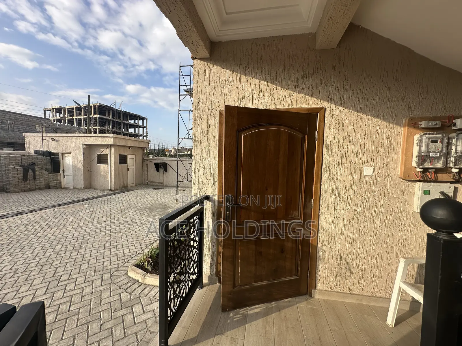 2bdrm Apartment in Adjiringanor, Adjiriganor for rent
