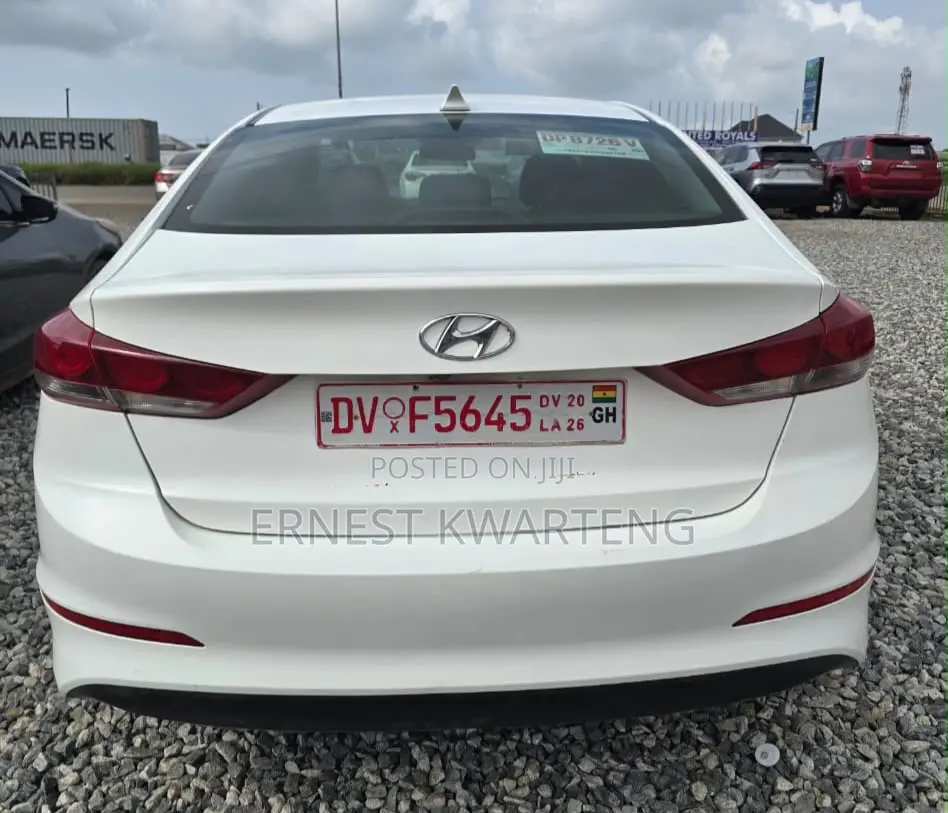 Hyundai Elantra 2018 White