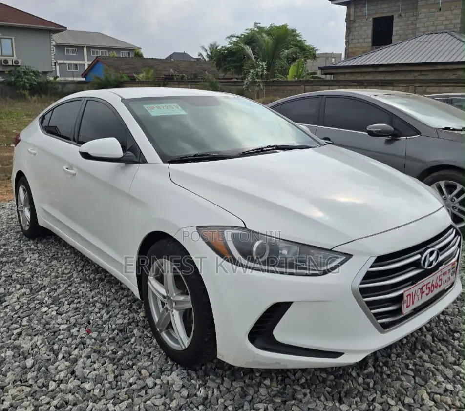 Hyundai Elantra 2018 White