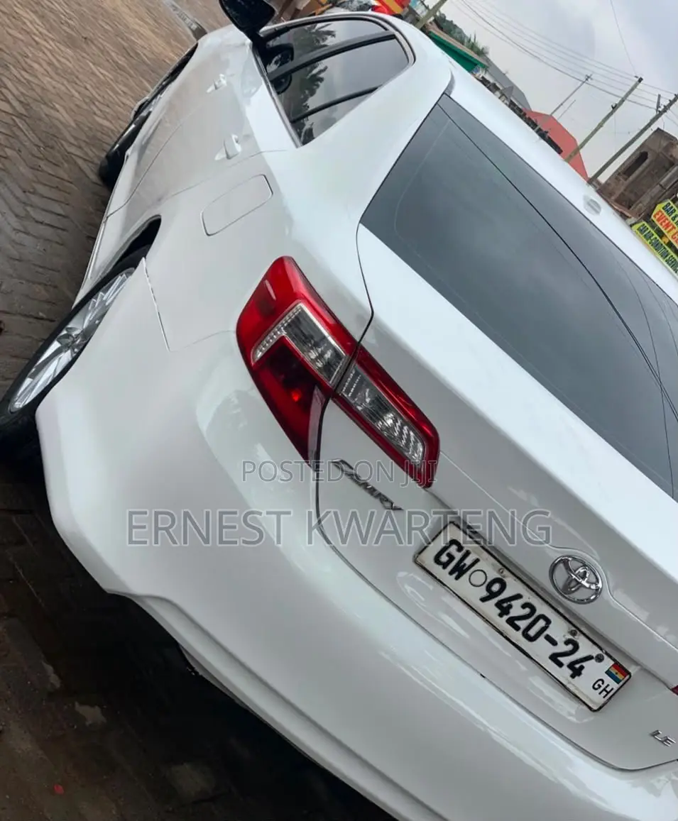 Toyota Camry 2014 White