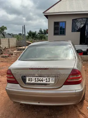 Mercedes-Benz C240 2.6 RWD 2004 Gray