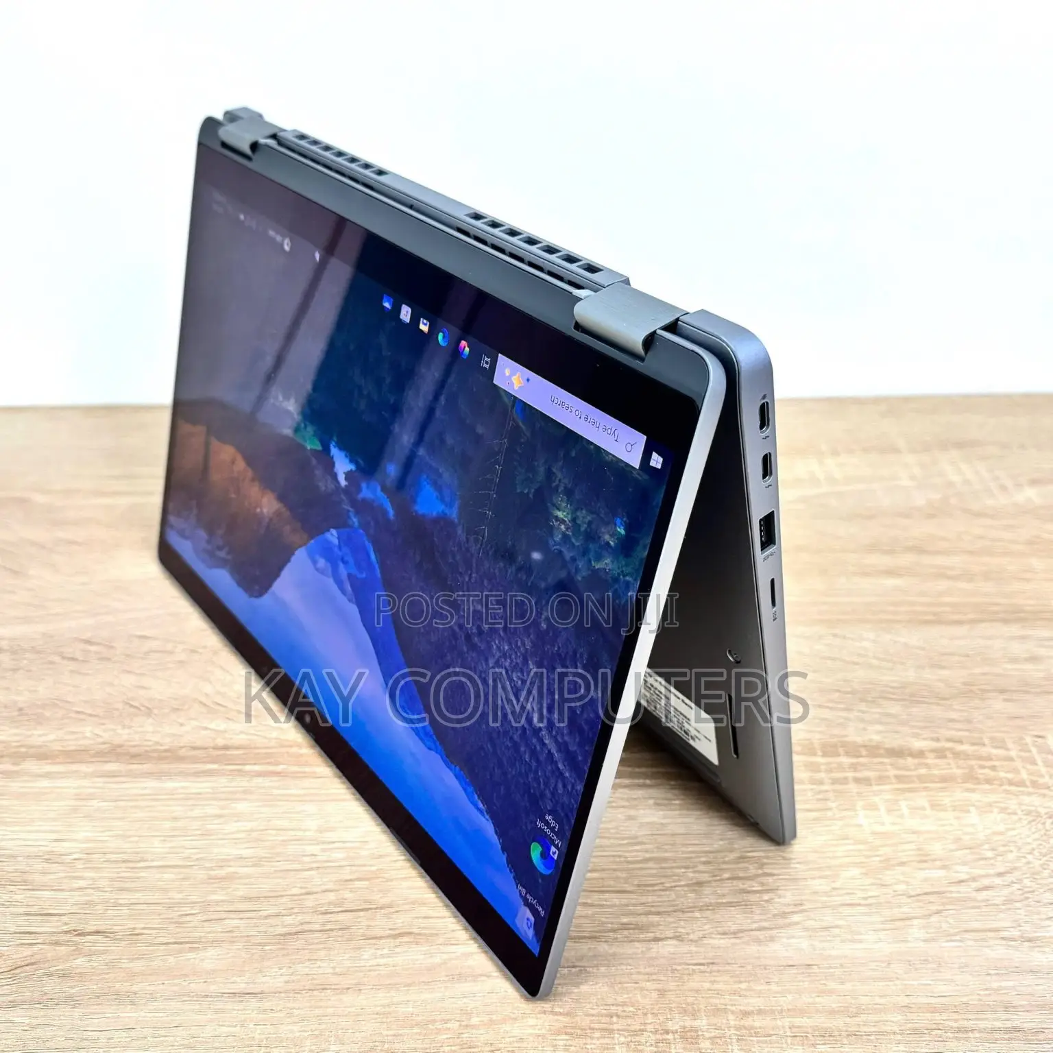 Laptop Dell Latitude 5300 2-in-1 16GB Intel Core i5 SSD 256GB
