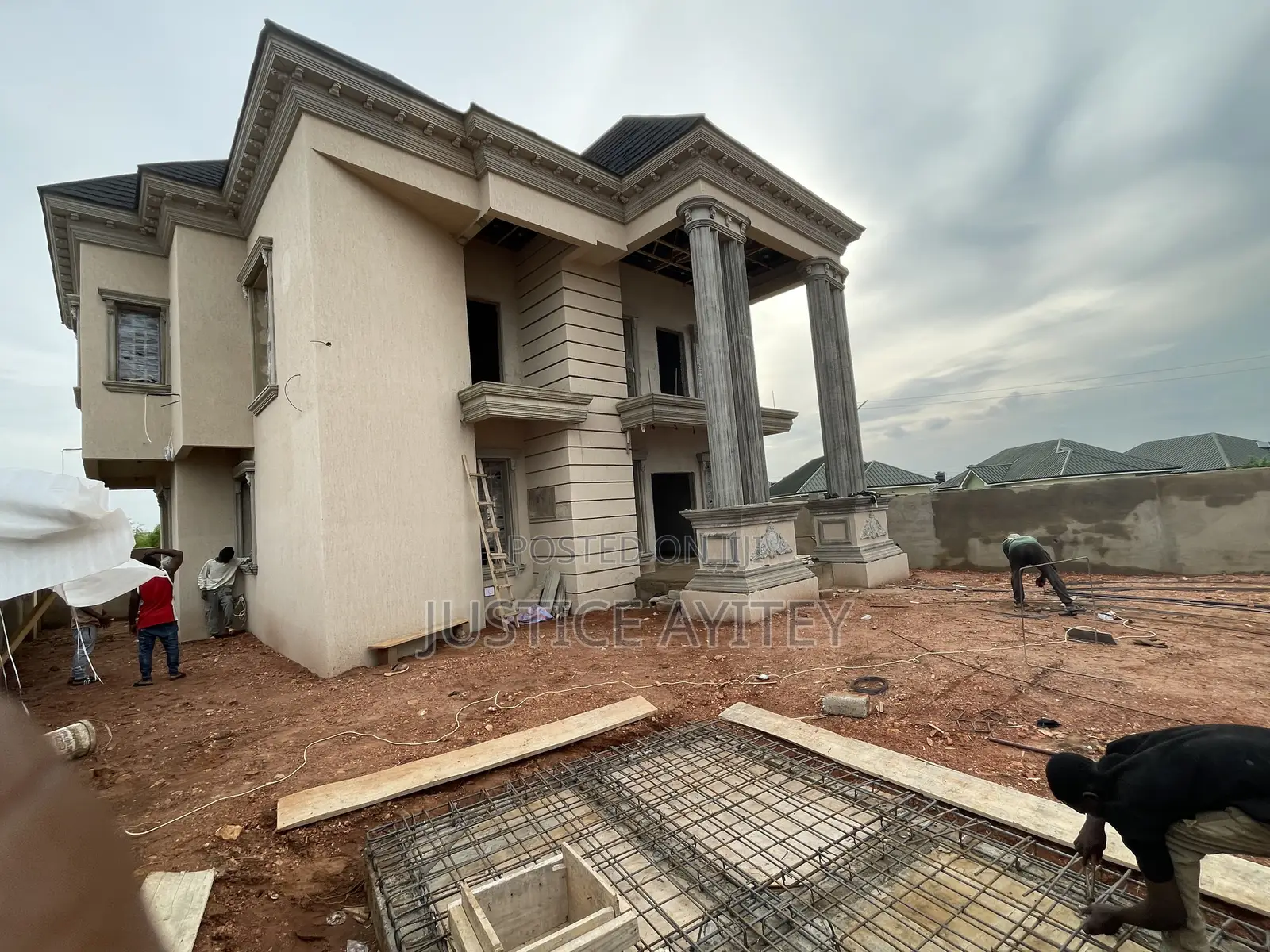 4bdrm Duplex in De-Jba Properties, East Legon for sale