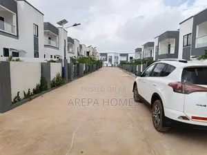 4bdrm Townhouse / Terrace in Arepa Homes, Ghana Flag for rent