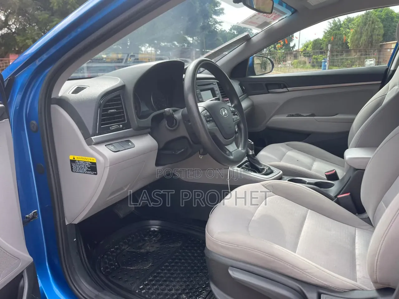 Hyundai Elantra 2017 Blue