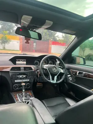 Mercedes-Benz C250 2014 Black