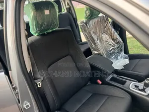 New Toyota Hilux 2025 Silver