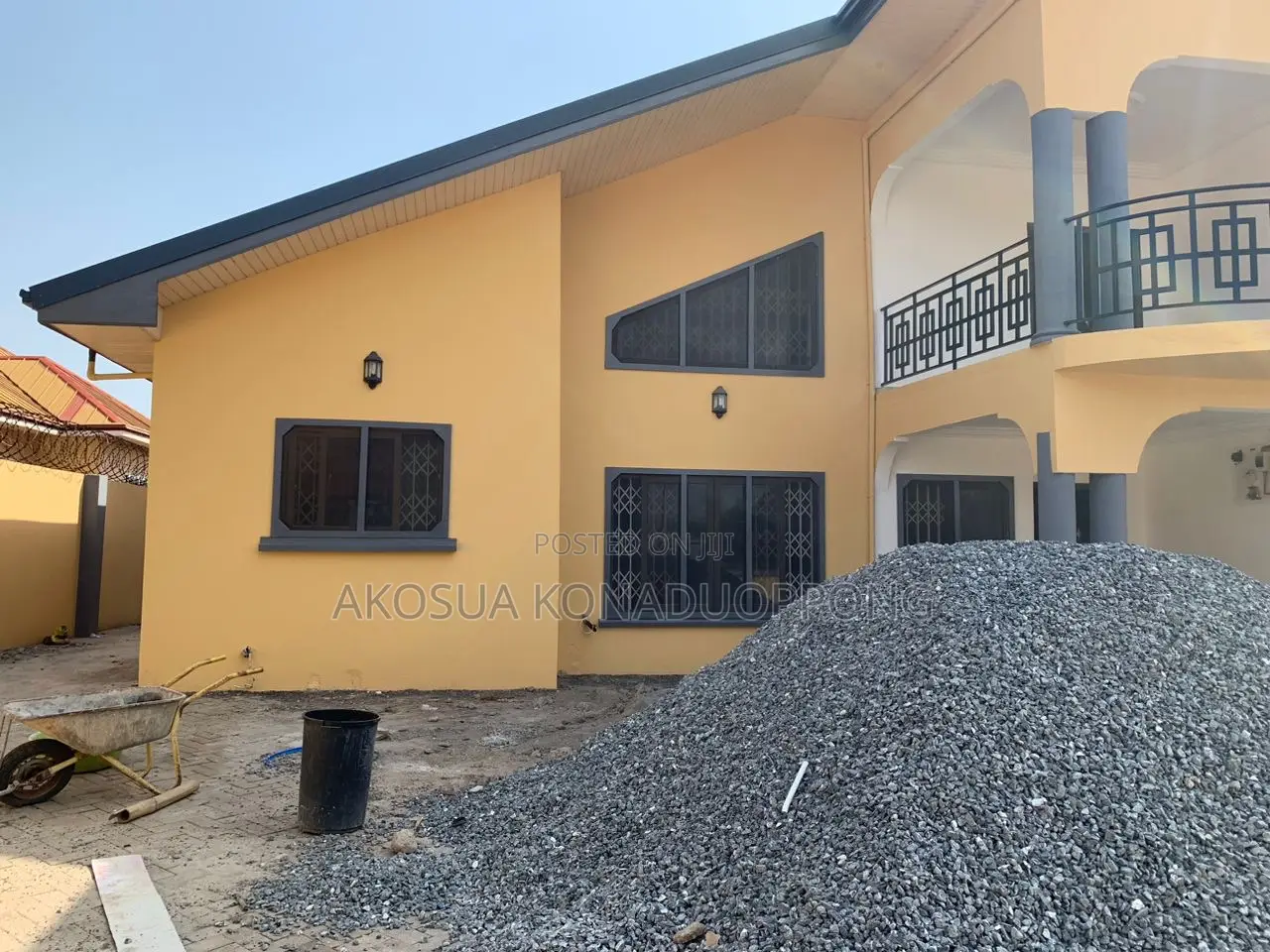3bdrm Apartment in Oyarifa Mall Area for rent