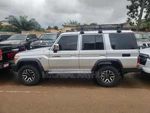Toyota Land Cruiser 2018 Silver
