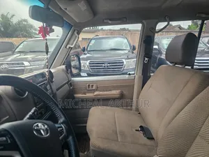 Toyota Land Cruiser 2018 Silver