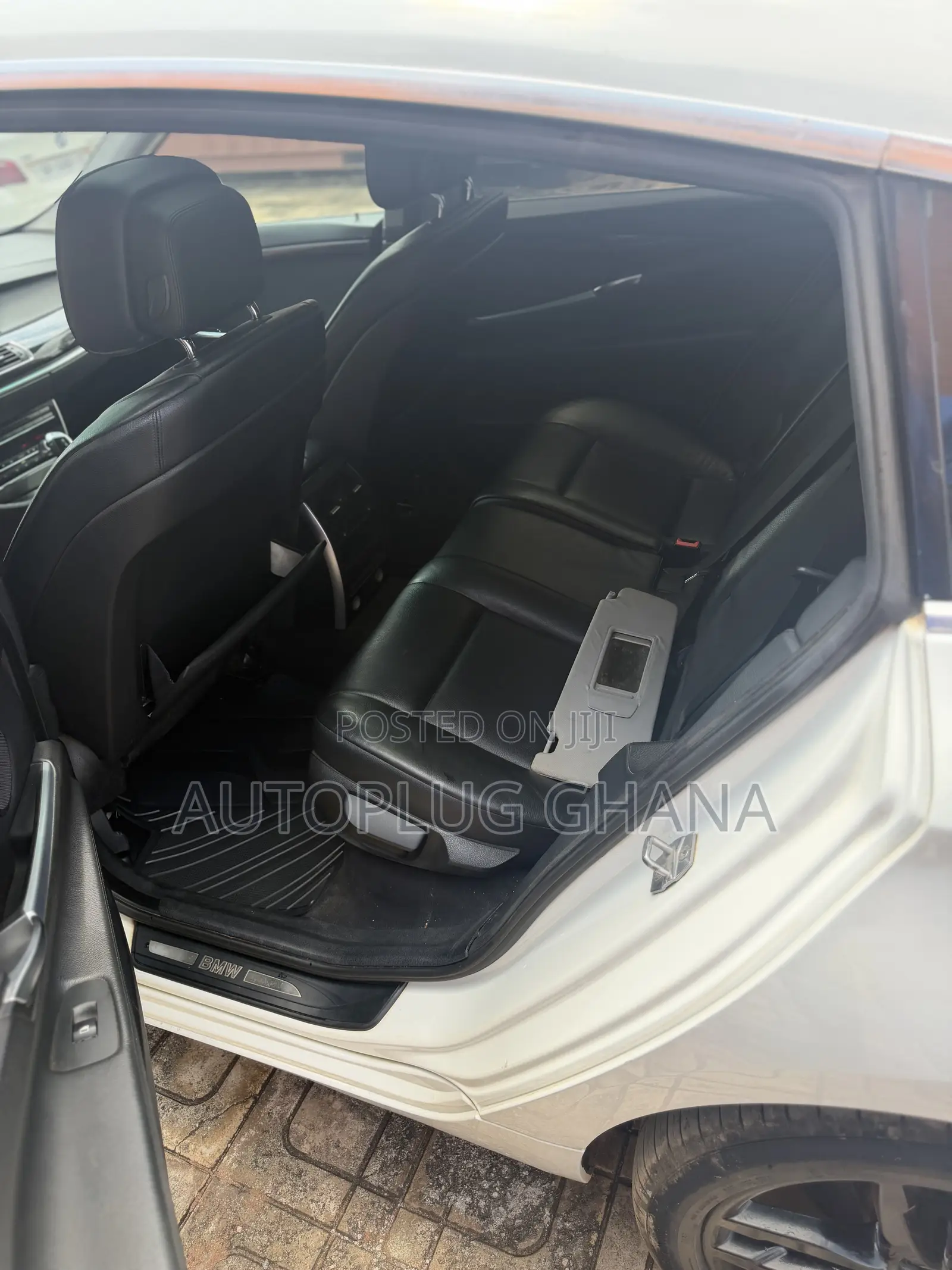 BMW 5 Series 528i 2013 White